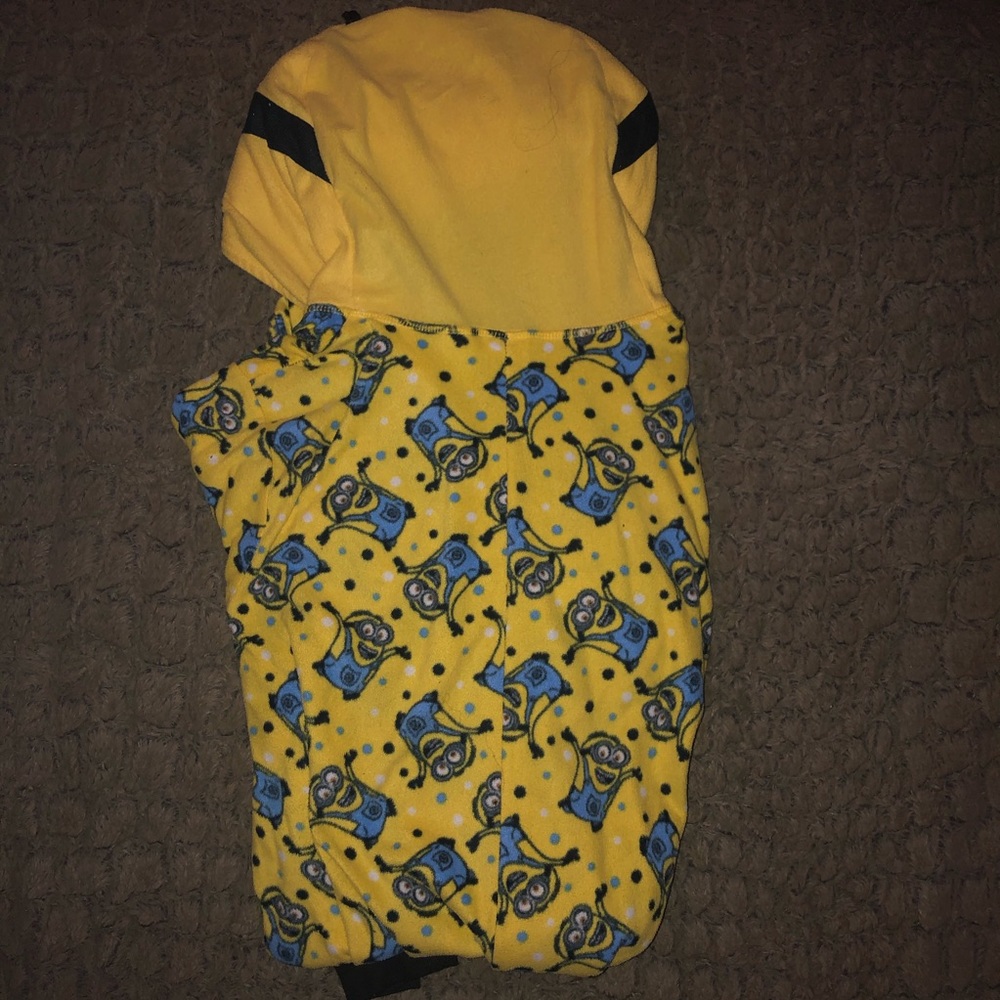 Despicable Me Minion Onezie - Picture 2 of 2